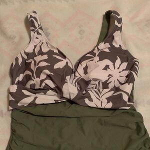 Floral Print Swimsuit Top